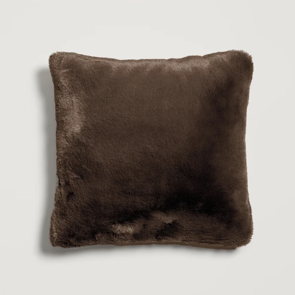 unhide Bedding Unhide Square Squish Plush Faux Fur Throw Pillow